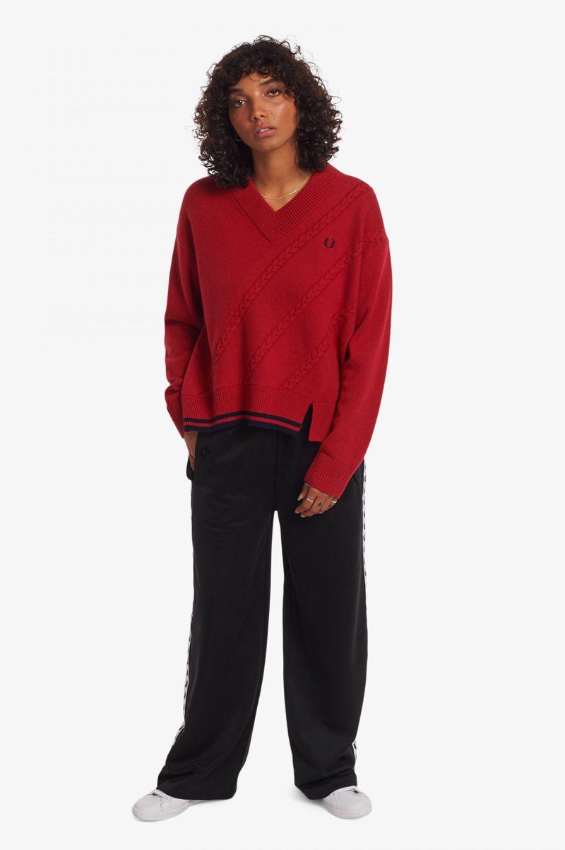 Red Fred Perry Split Hem Cable Knit Jumper Women's Knitwear | PH 1932TCEV